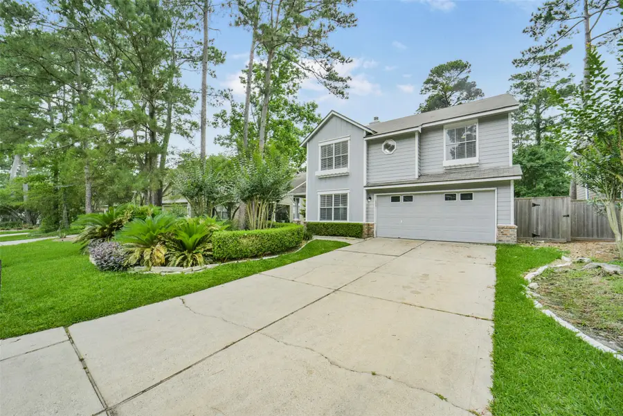 22 E New Avery Place, The Woodlands, TX 77382 - #2