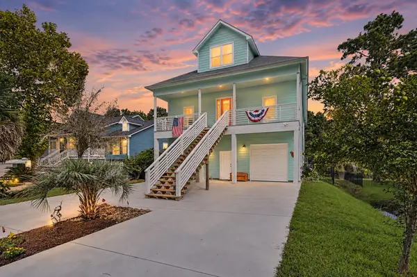 915 N Hunting Tower Run, Conroe, TX 77316