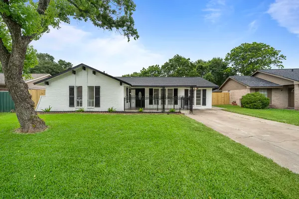 12310 New Brunswick Drive, Houston, TX 77089