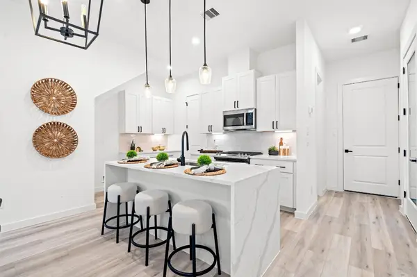 6421 Madrid Street, Houston, TX 77021