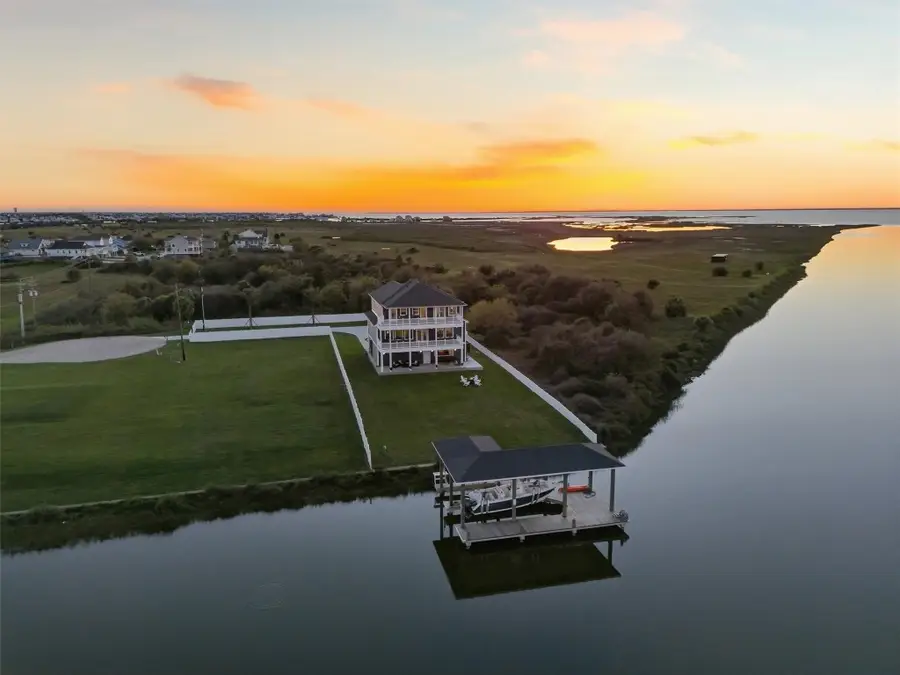 3900 Galleon, Galveston, TX 77554 - #2