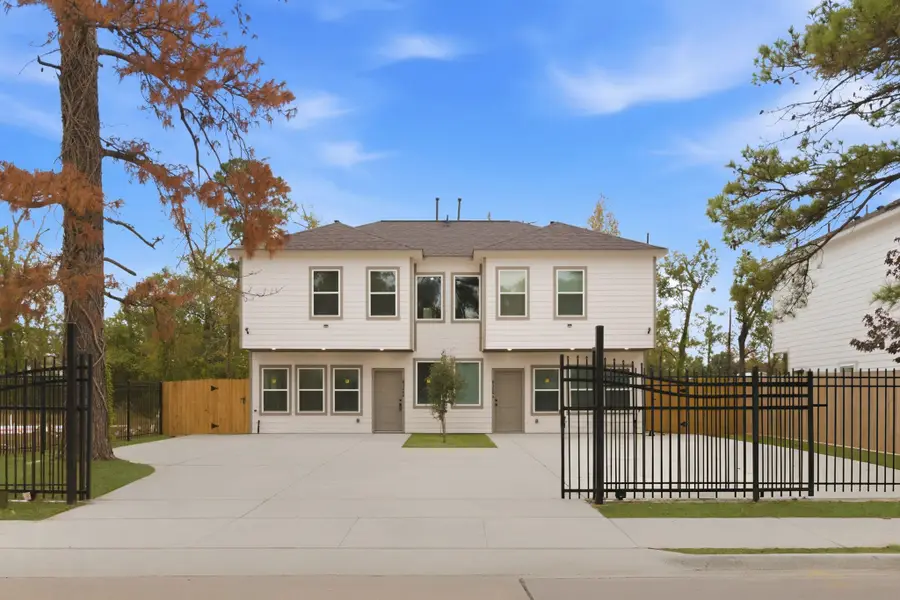 8306 Tidwell Road #A/B, Houston, TX 77028 - #3