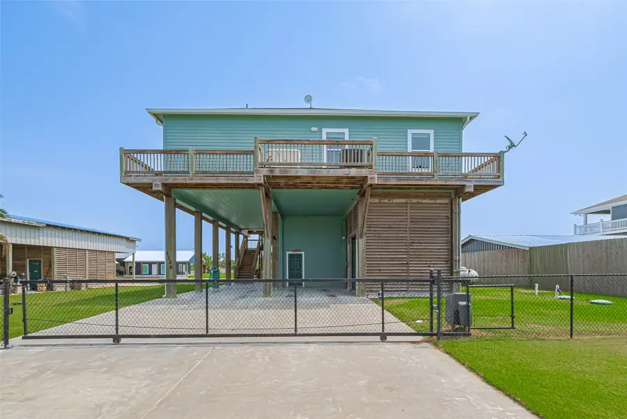 1126 Island Boulevard, Crystal Beach, TX 77650 - #2