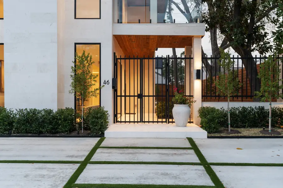 46 W Broad Oaks Dr, Houston, TX 77056 - #3