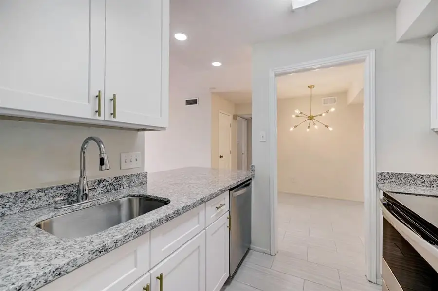 4645 Wild Indigo Street #373, Houston, TX 77027 - #3