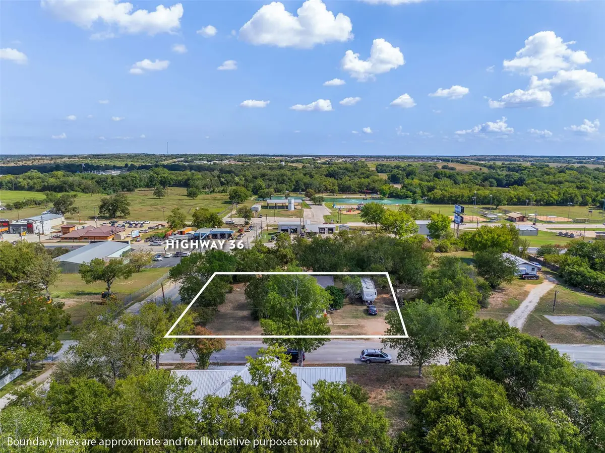 201 S Porter Street, Caldwell, TX 77836 - Image #1
