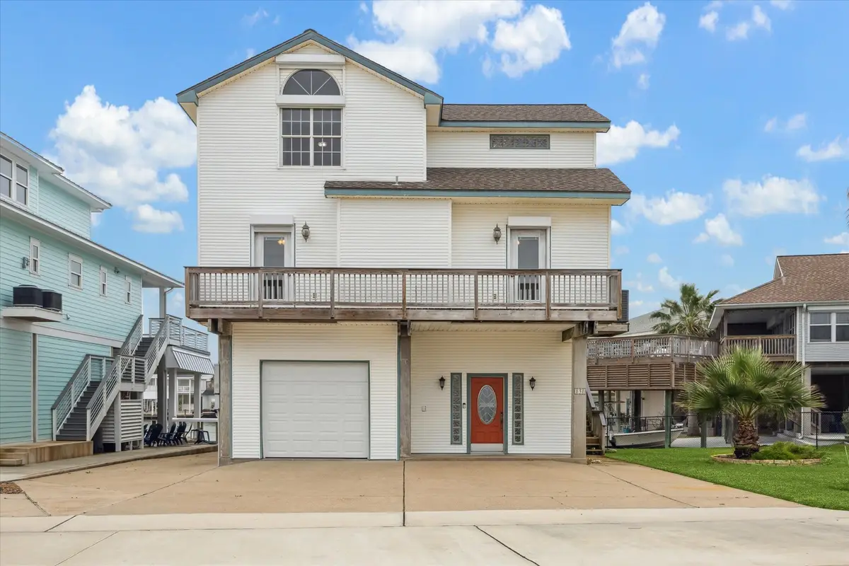 151 Tamana Drive, Tiki Island, TX 77554 - #1