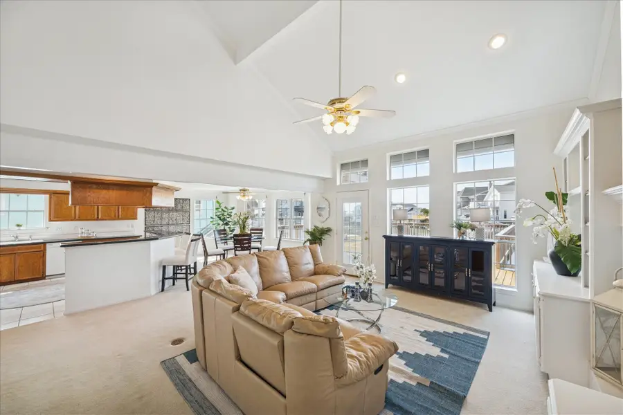 151 Tamana Drive, Tiki Island, TX 77554 - #3