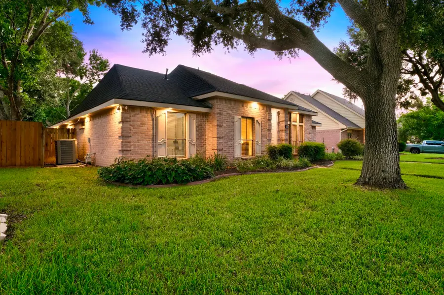 911 Sugardale Court, Sugar Land, TX 77498 - #2
