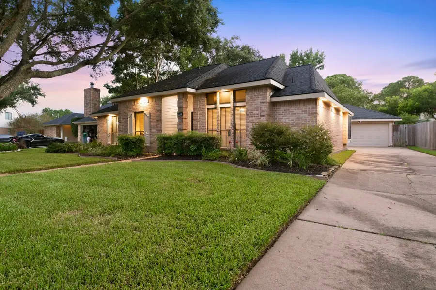 911 Sugardale Court, Sugar Land, TX 77498 - #3
