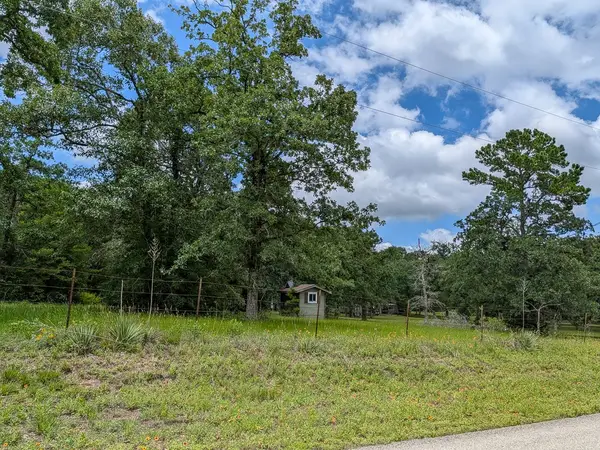 6041 County Road 302, Navasota, TX 77868