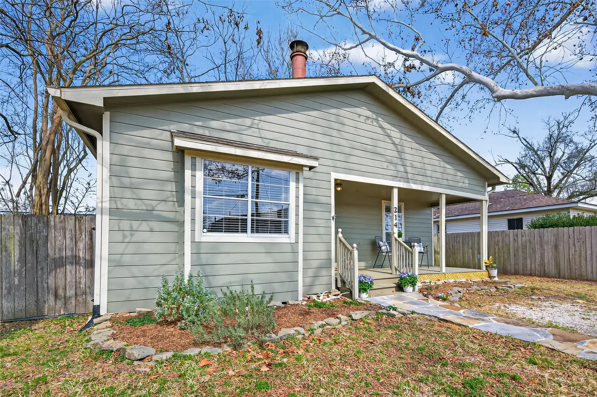 214 Texas Street, Tomball, TX 77375 - #1