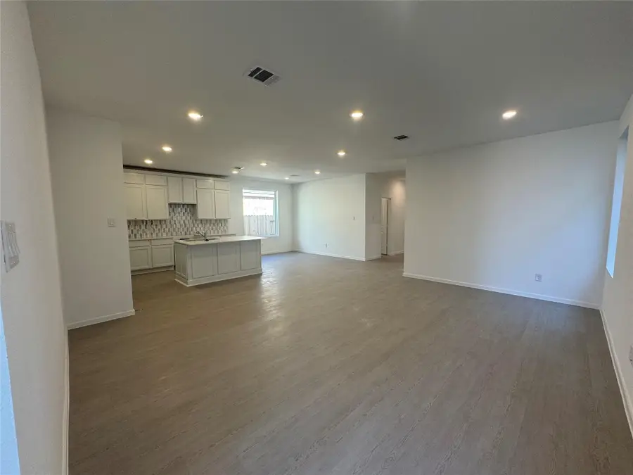 29054 Bison Haven Drive, Hockley, TX 77447 - Image #2