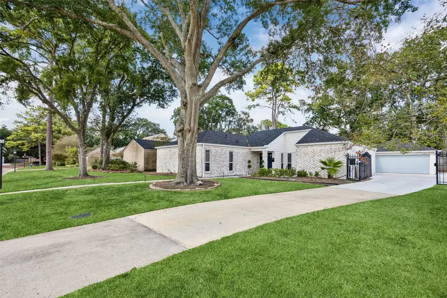 10206 Burgoyne Road, Houston, TX 77042 - Image #3