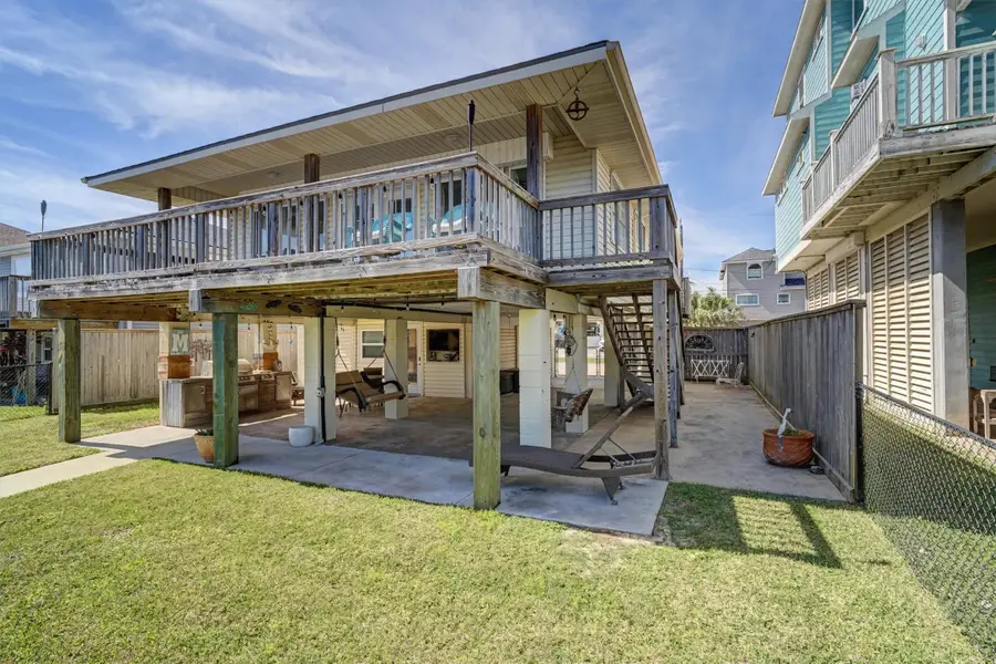 137 Tarpon Street, Bayou Vista, TX 77563 - #2