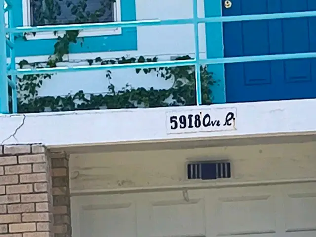 5918 Avenue R, Galveston, TX 77551 - #3
