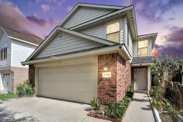 9250 Strawberry Cactus Loop, Houston, TX 77064