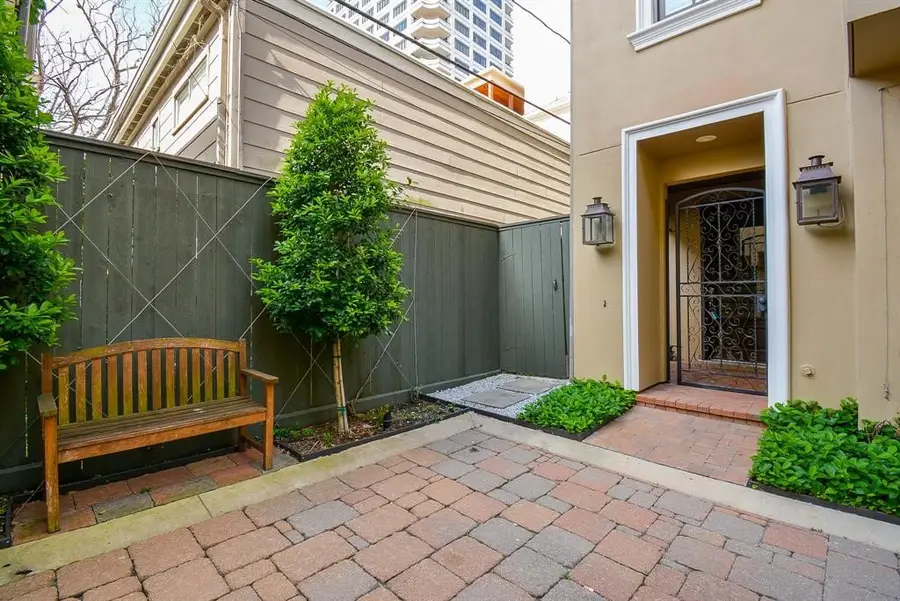 2419 Brazoria Street #C, Houston, TX 77019 - #3