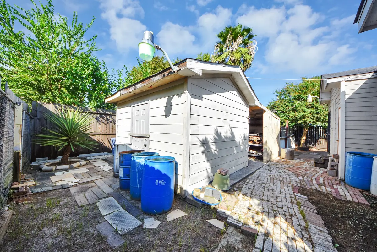 7021 Brownwood Street, Houston, TX 77020 - #1