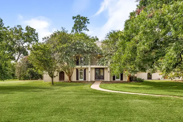 215 Caleta Circle, Richmond, TX 77406