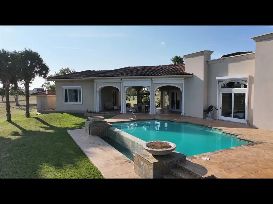 45 Jefferson Avenue, Port Lavaca, TX 77979 - Image #2