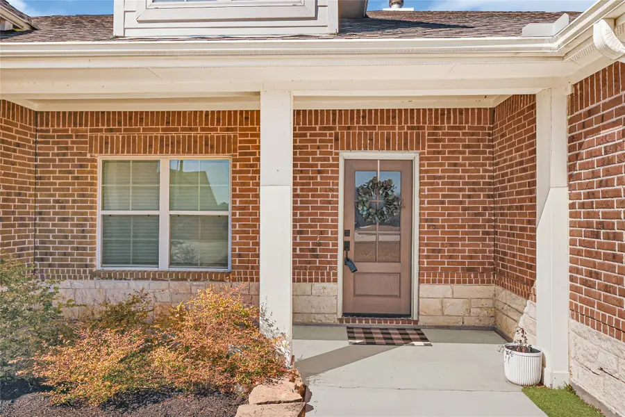 12371 N Chestnut Hills Drive, Conroe, TX 77303 - Image #3