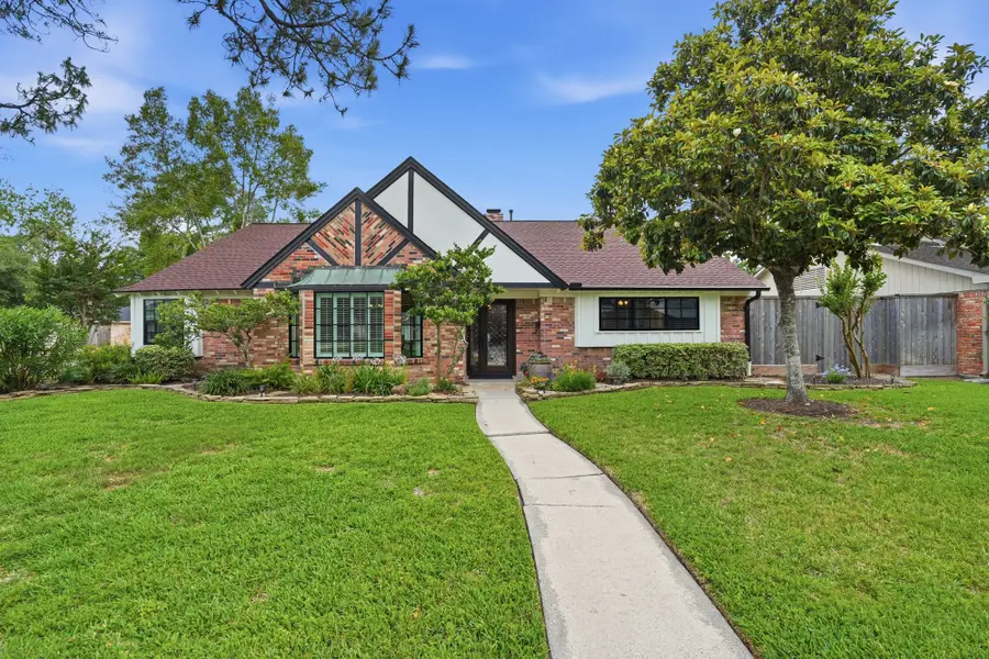 5927 Valkeith Drive, Houston, TX 77096 - #2