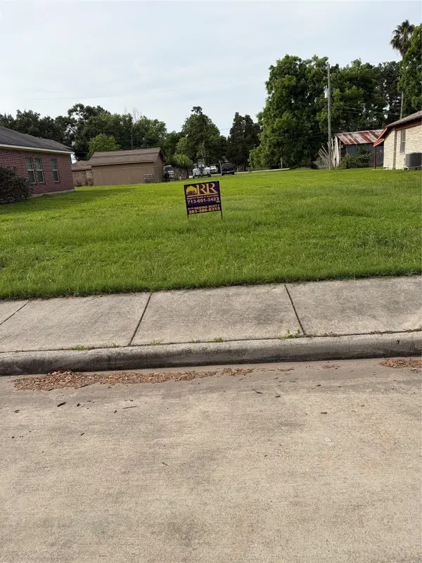 2906 Carmel Street, Houston, TX 77091