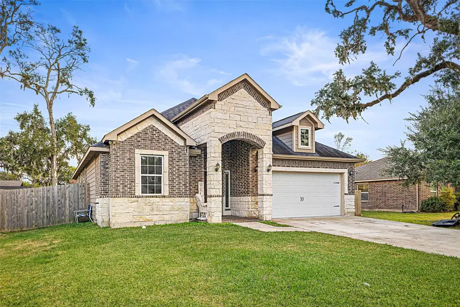 267 Freeman Boulevard, West Columbia, TX 77486 - #2