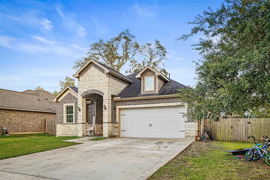 267 Freeman Boulevard, West Columbia, TX 77486 - #3