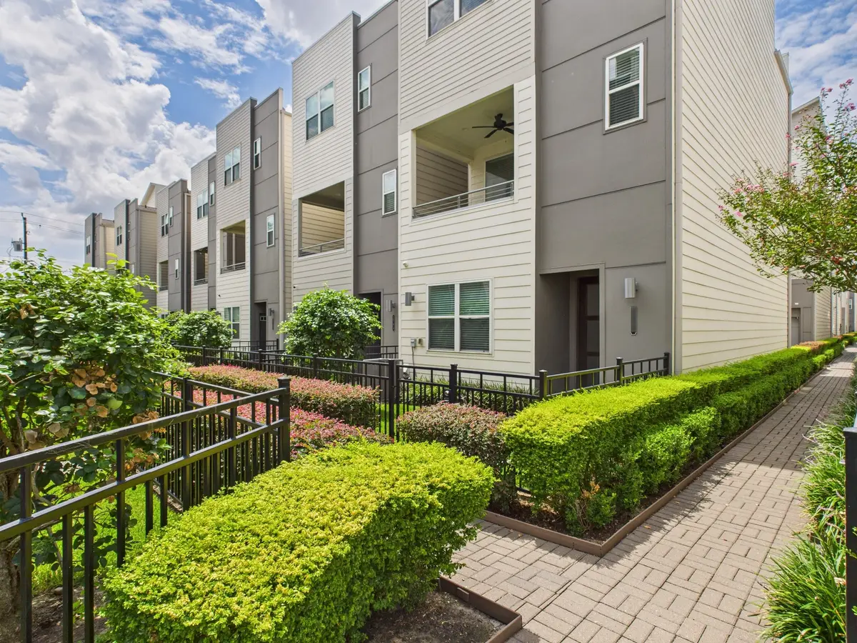 2761 Clinton Drive, Houston, TX 77020 - #1