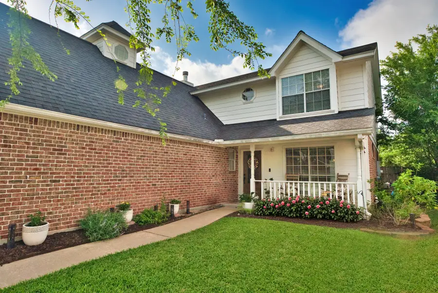 608 Prairie Lane, Angleton, TX 77515 - #2