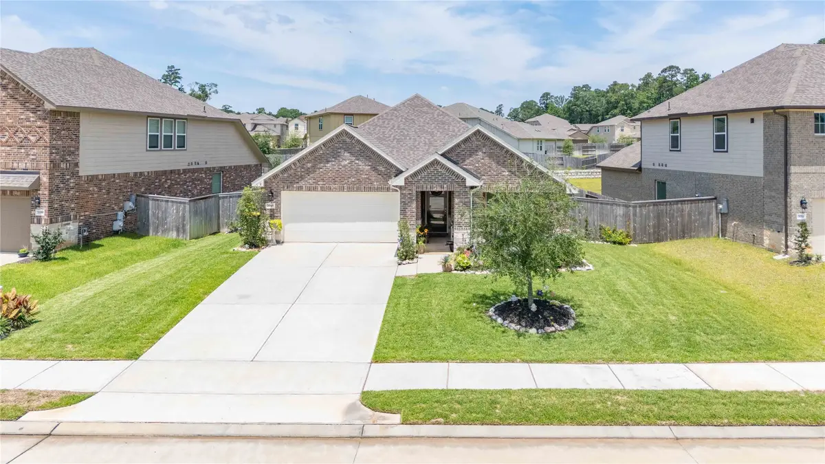 7045 Lauren Oak Drive, Conroe, TX 77304 - #1