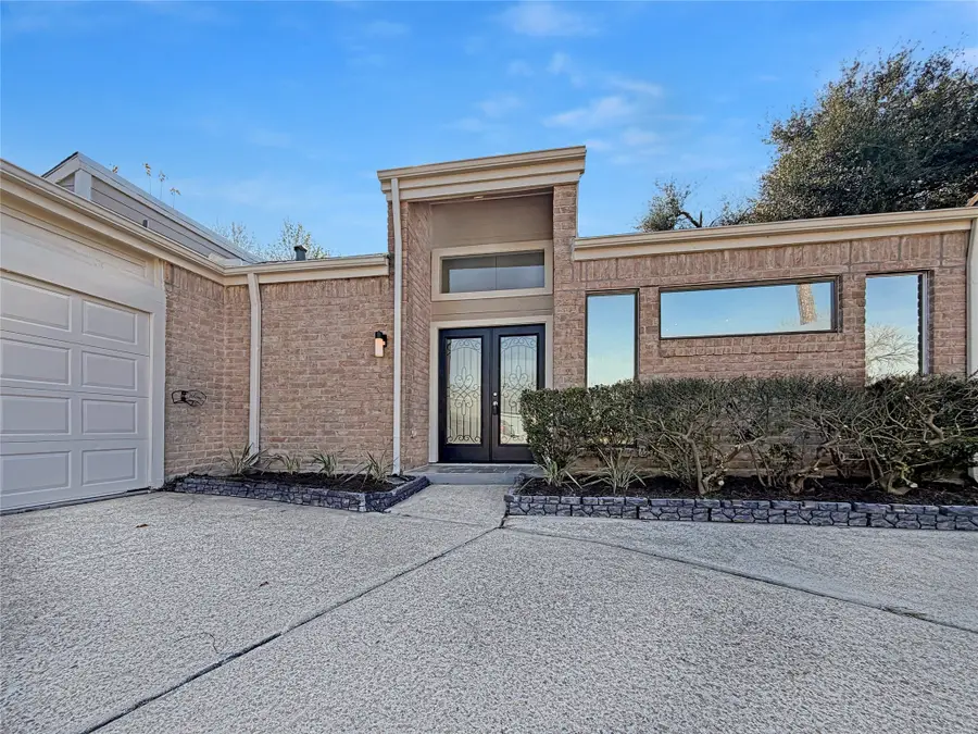 6111 Ogden Forest Drive, Houston, TX 77088 - Image #2