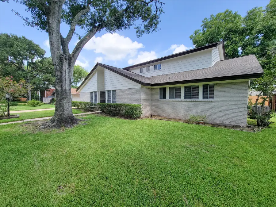 18583 Martinique Drive, Houston, TX 77058 - #2