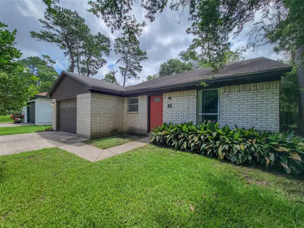 18 N Wavy Oak Circle, The Woodlands, TX 77381