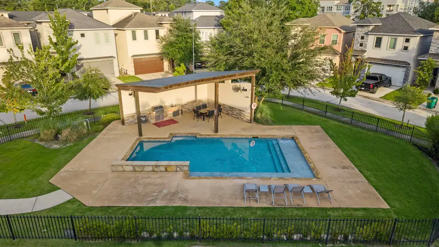 10 Jarvis Row Circle, The Woodlands, TX 77380 - Image #3