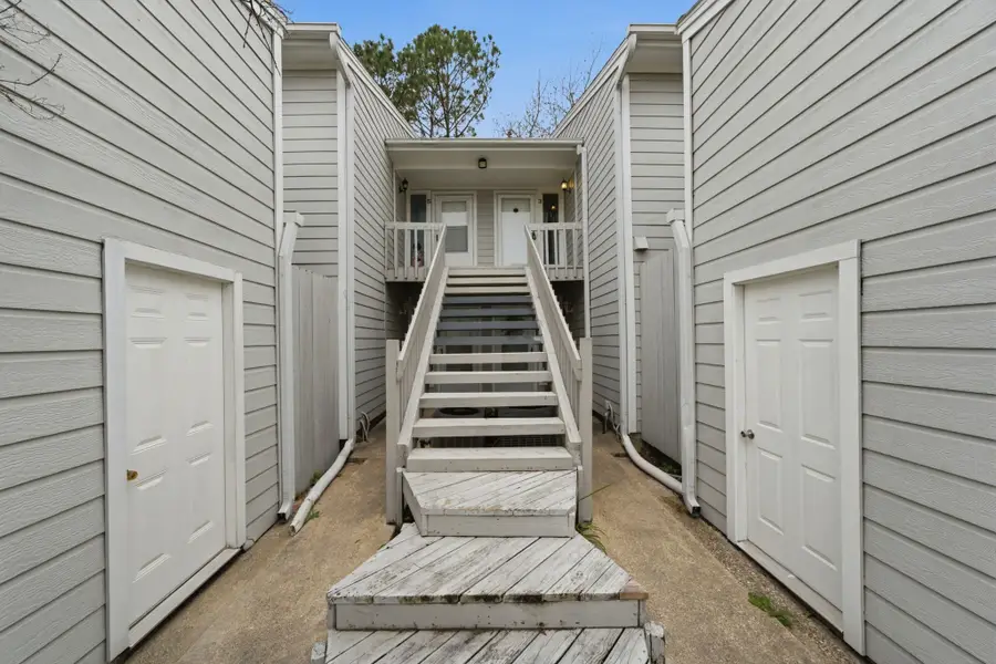 3 Hideaway Drive, Friendswood, TX 77546 - #2