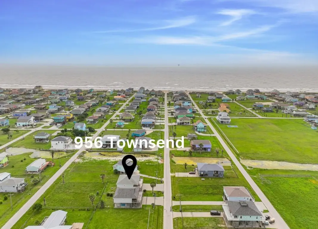 956 Townsend, Crystal Beach, TX 77650 - #1