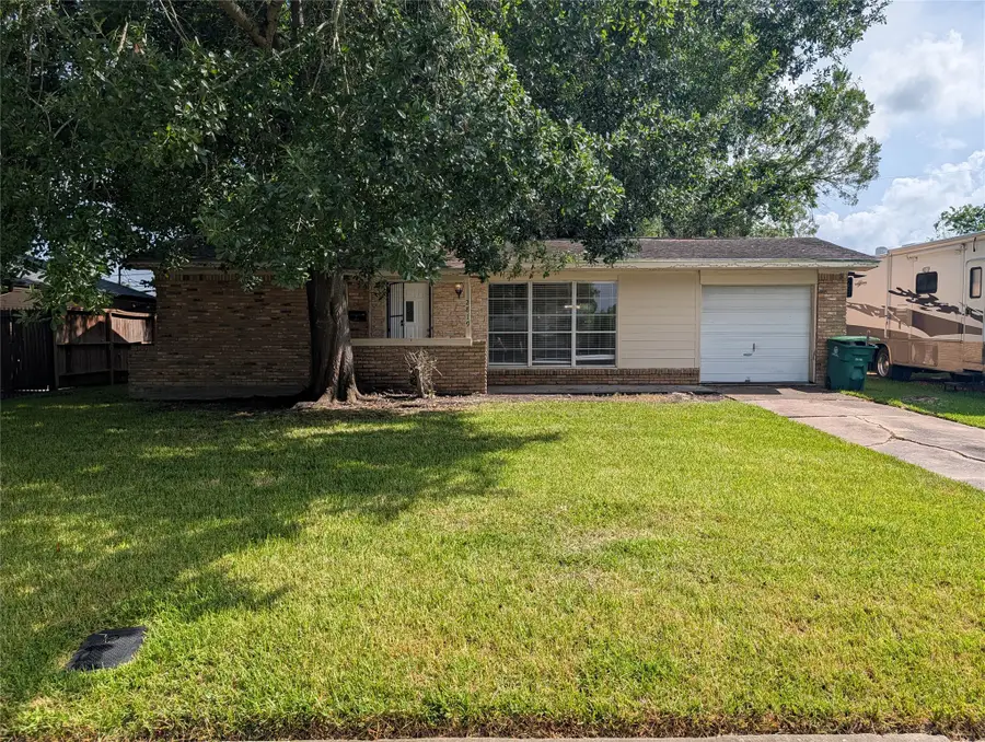 2819 Dragonwick Drive, Houston, TX 77045 - #2