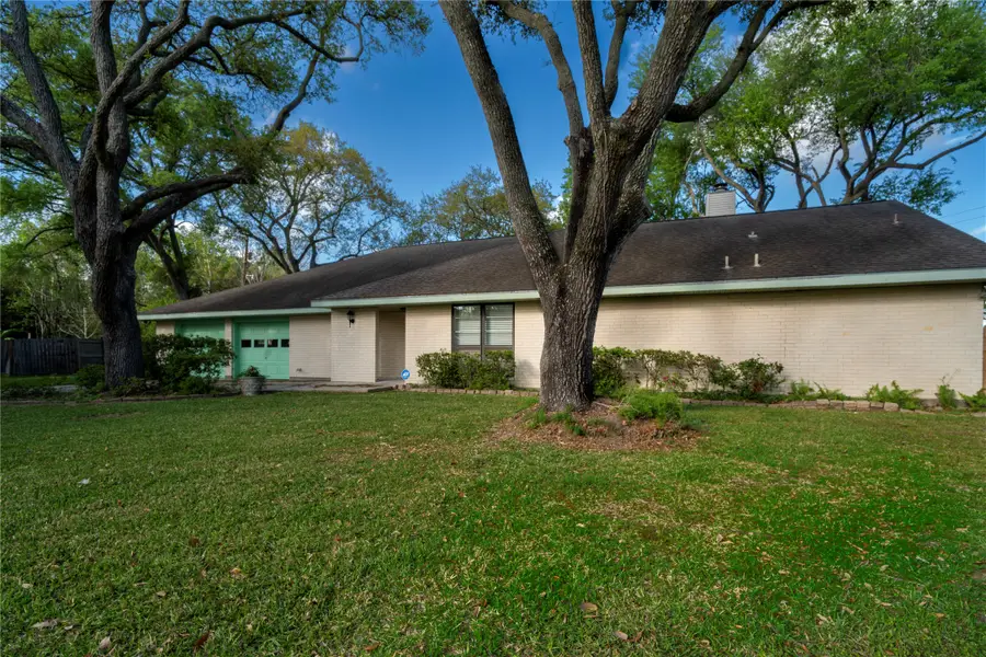 1716 Tara Circle, Texas City, TX 77591 - #3