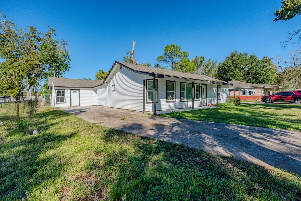 5107 Sycamore Avenue, Pasadena, TX 77503 - #1