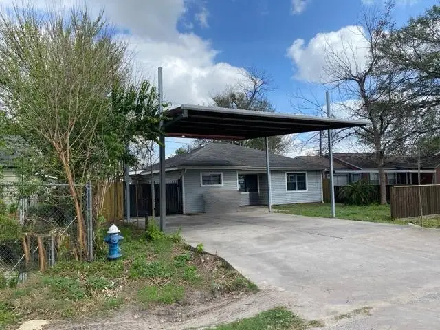 125 W Sunnyside Street, Houston, TX 77076 - #2