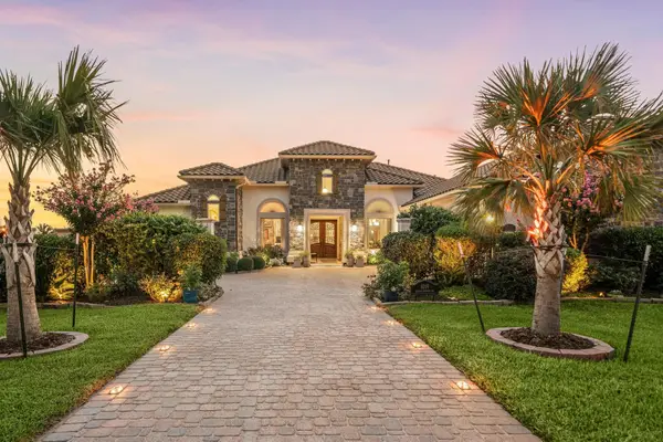 1019 Grand Estates Drive, Richmond, TX 77469