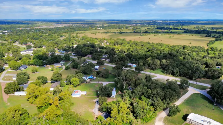 105 Bassett Street, Sealy, TX 77474 - #2