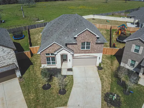 2016 Woodland Park Court, Conroe, TX 77384