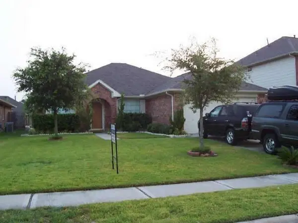 15610 Copano Bay Drive, Sugar Land, TX 77498
