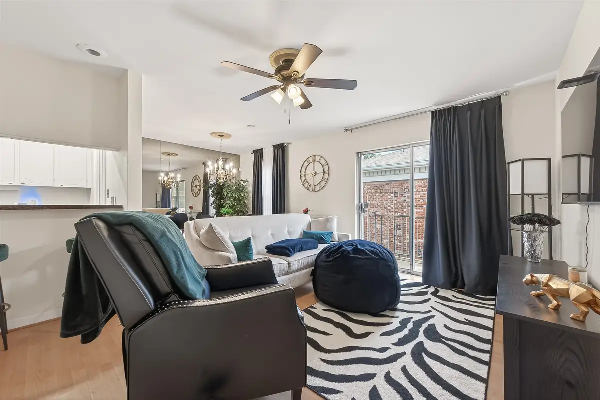 2822 Briarhurst Drive #52, Houston, TX 77057 - Image #1