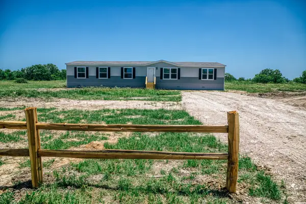1000 Mustang Crossing Drive, Waller, TX 77484