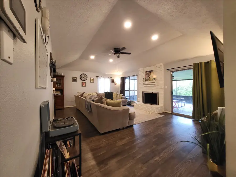 9406 Walnut Glen Drive, Houston, TX 77064 - #2
